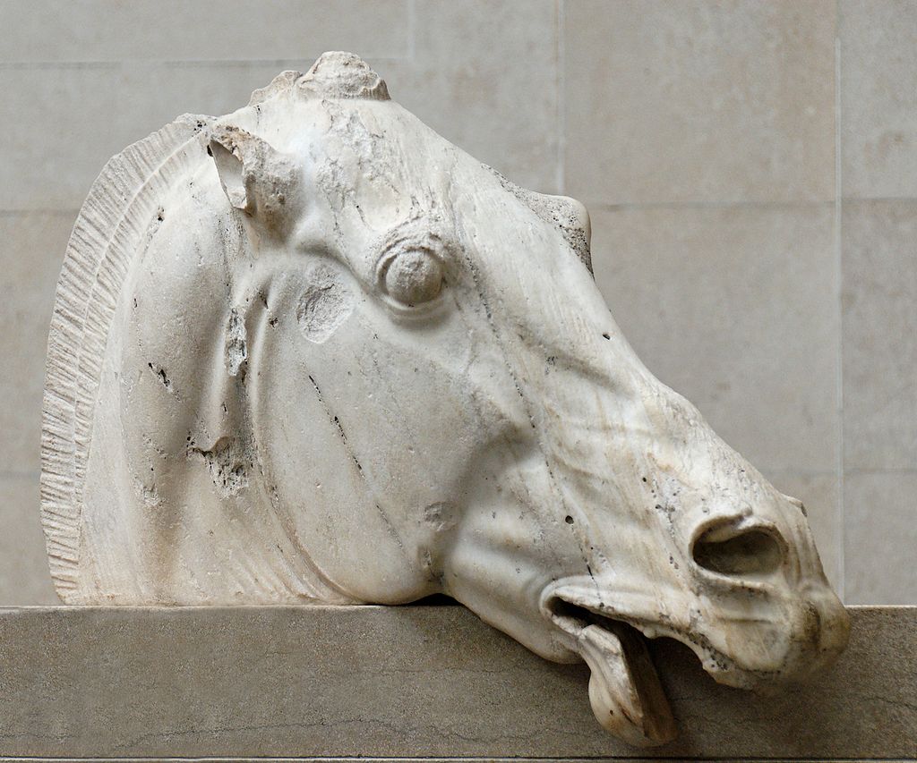 Голова лошади из колесницы Селены