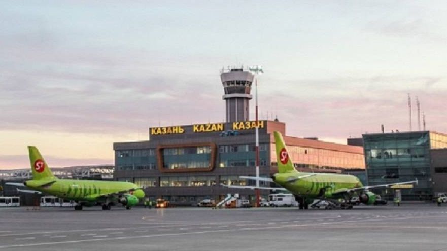 Казань аэропорт 15. Аэропорт Казань s7. Авиакомпания s7 Airlines Казань. Аэропорт Казанский s Seven Airlines. Казанский аэропорт Иртыш Эйрлайнс.