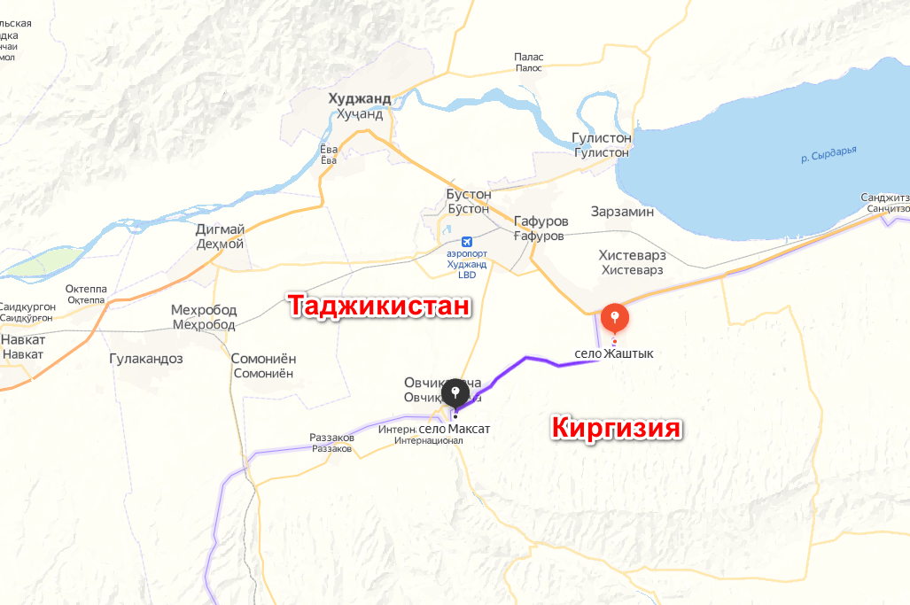 Трасса Максат-Жаштык вдоль границы Таджикистана и Киргизии