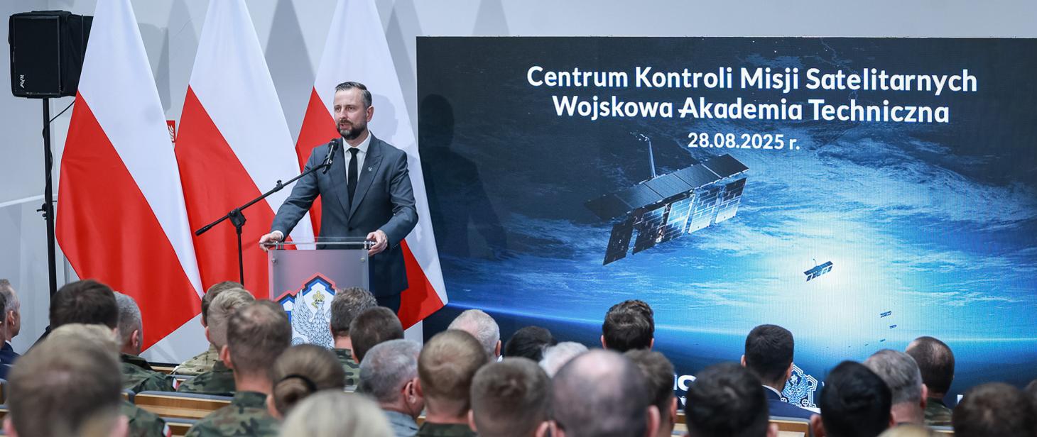 В Польше открыли Центр управления полетами спутников при WAT