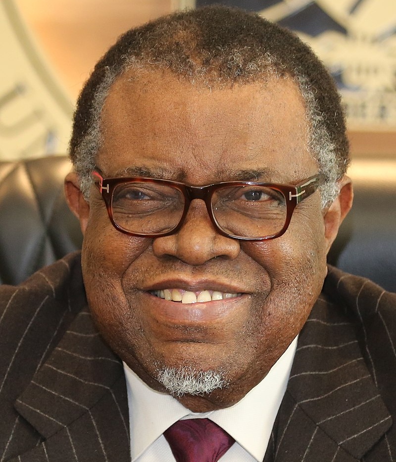 Хаге Готтфрид Гейнгоб — президент Намибии