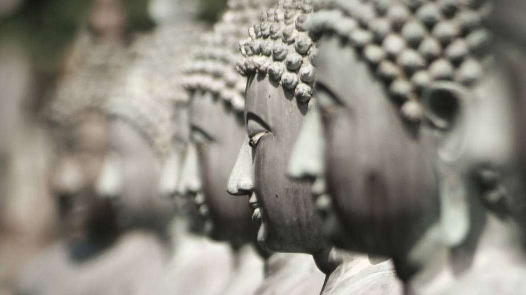 Статуи сидящего Будды. Шри-Ланка