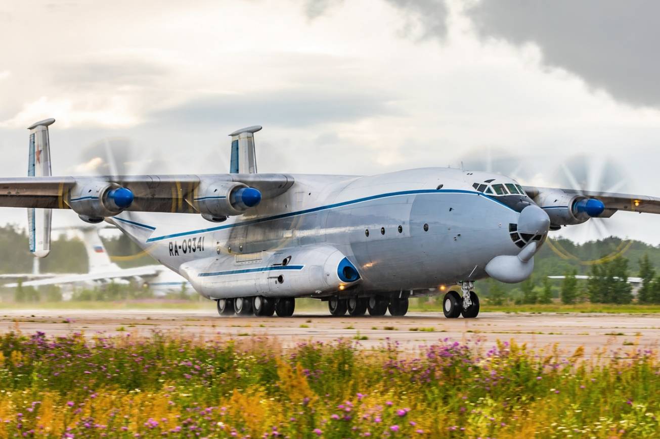 Ан-22 «Антей»