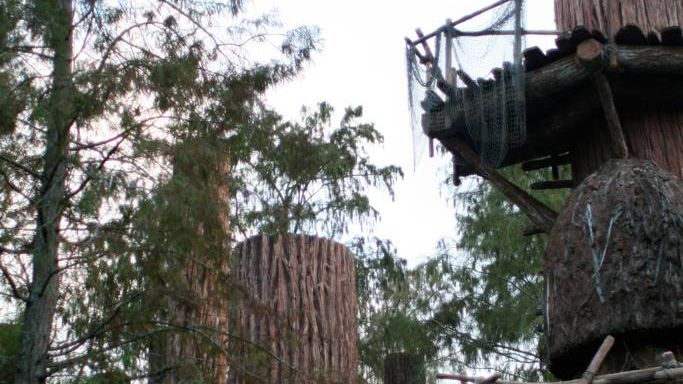 Декорации деревни Эвоков