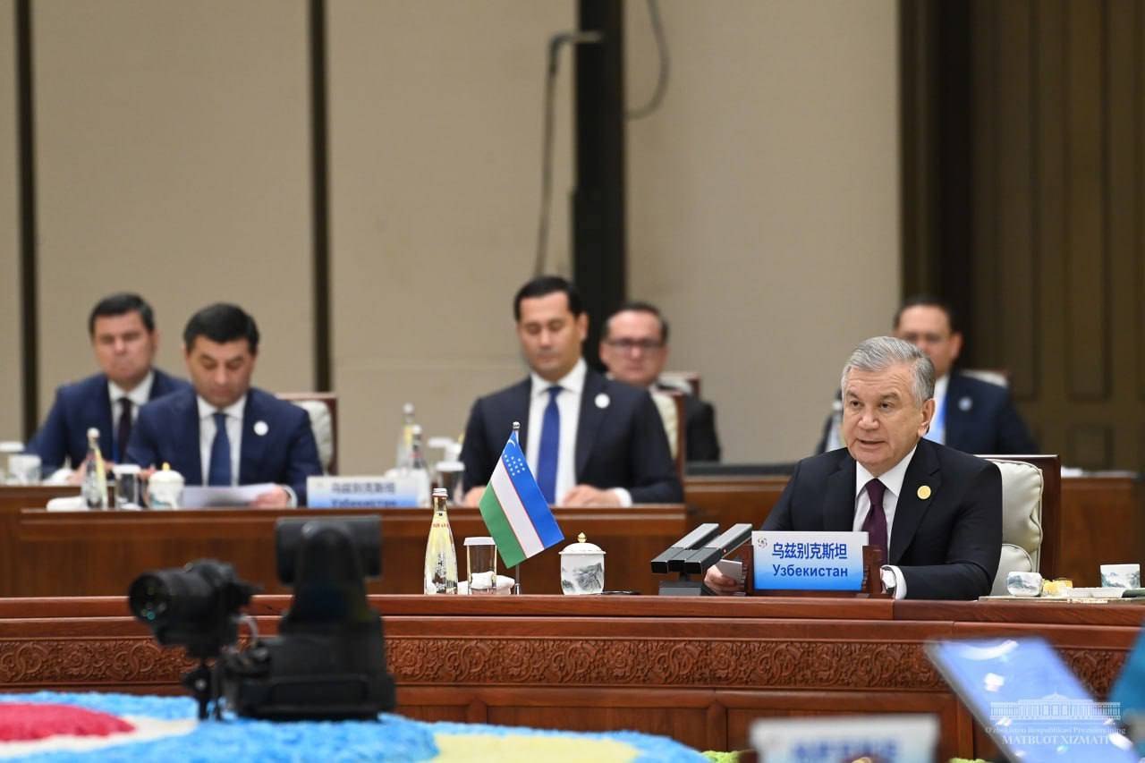 Президент республики Шавкат Мирзиёев на саммите «Центральная Азия — Китай» в Сиане