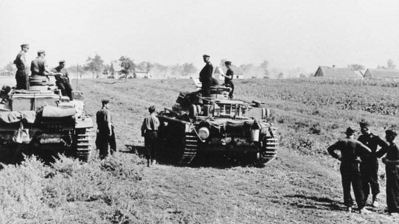 Колонна войск вермахта. 1941 г.