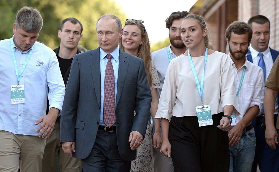 Посещение молоджного форума Таврида Президент России
