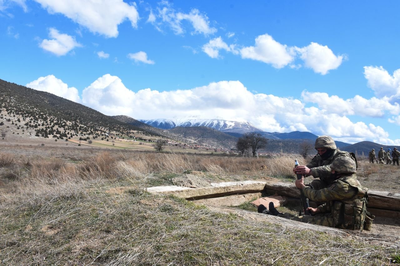 Тренировка военнослужащих Азербайджана в турецкой провинции Ыспарта
