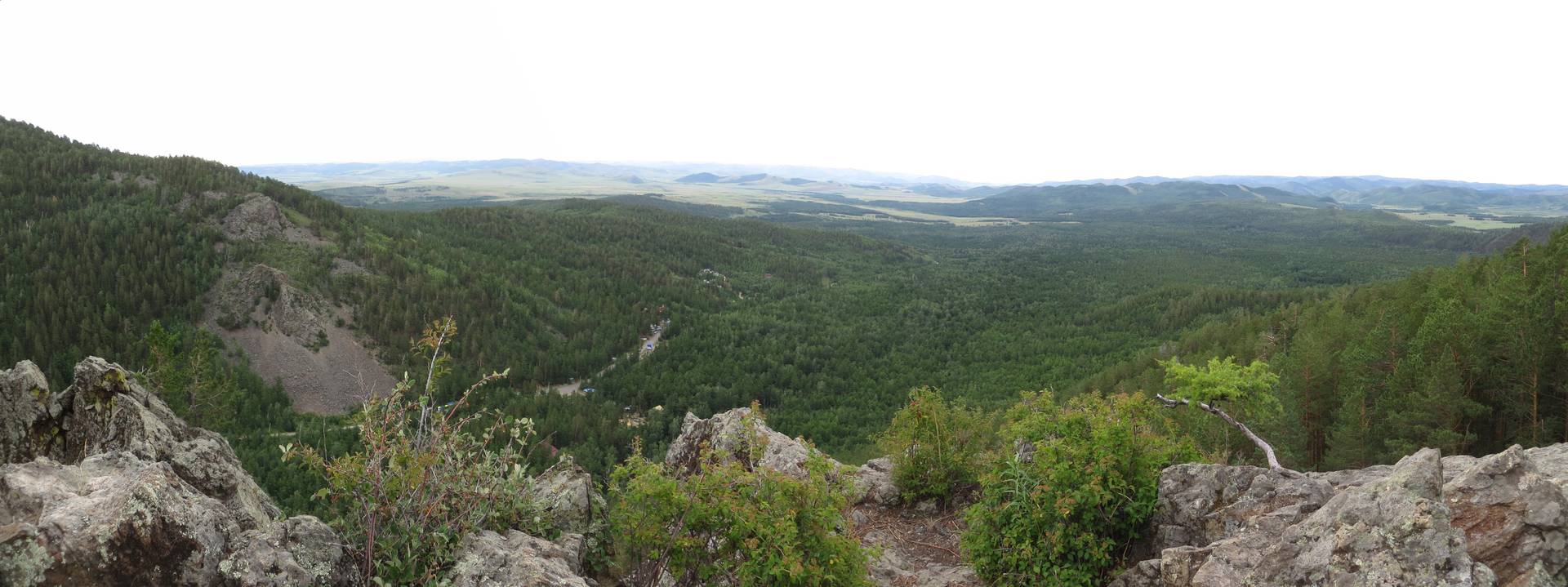 Ученые Сибири и Дальнего Востока исследовали термальные родники Забайкалья