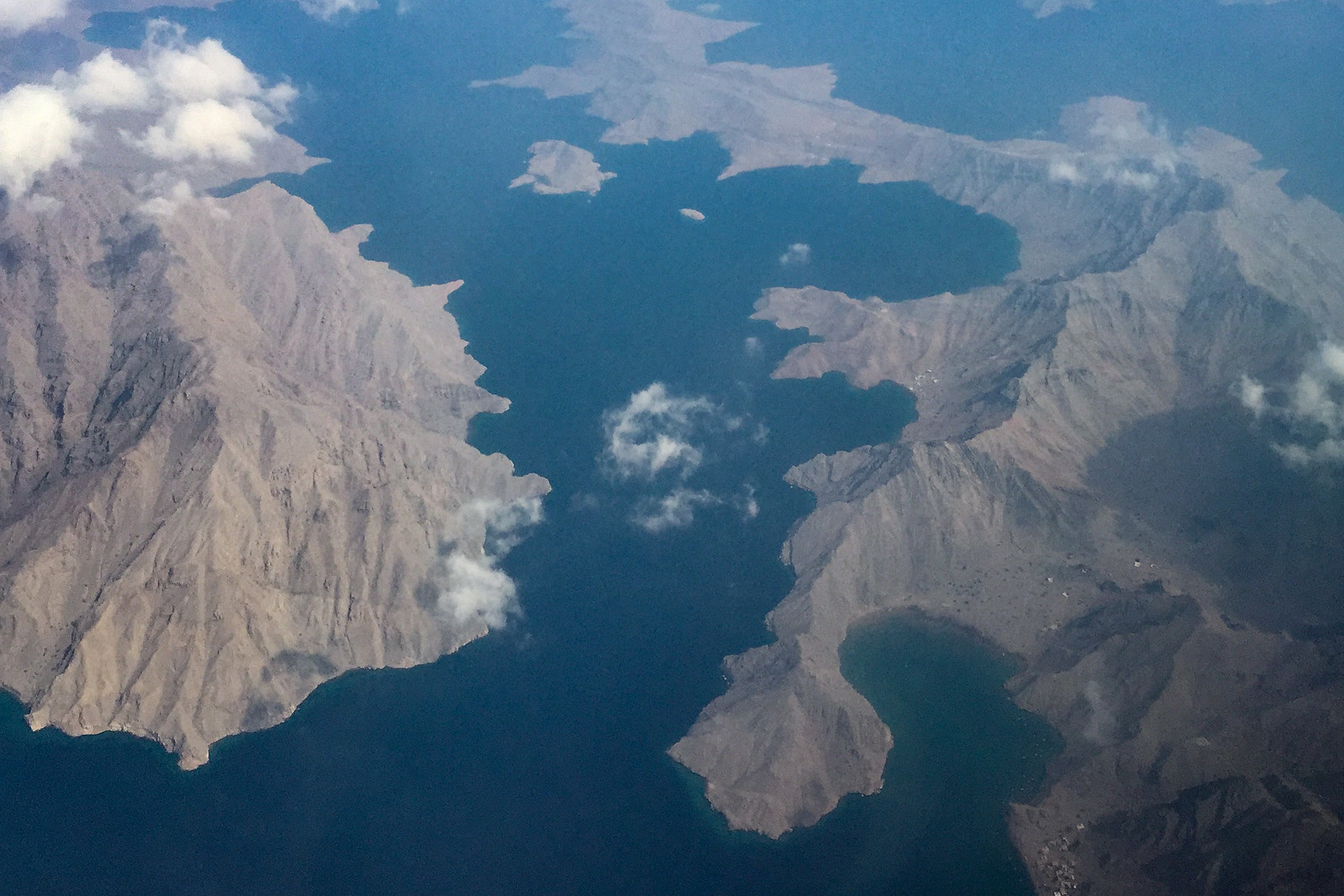 Ормузский пролив (аэрофотосъемка)