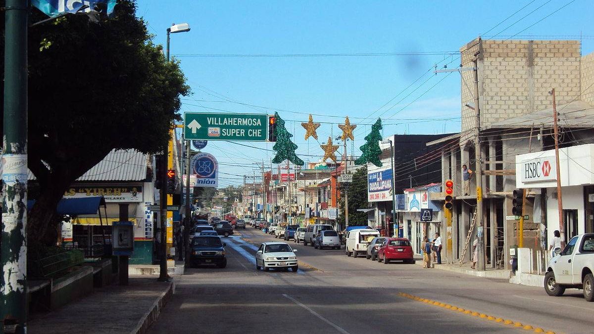 Улица города Эмилиано-Сапата. Мексика.