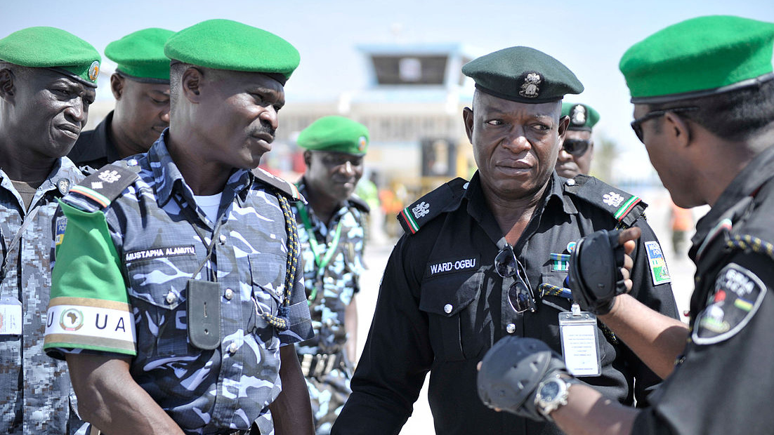 Нигерийские полицейские