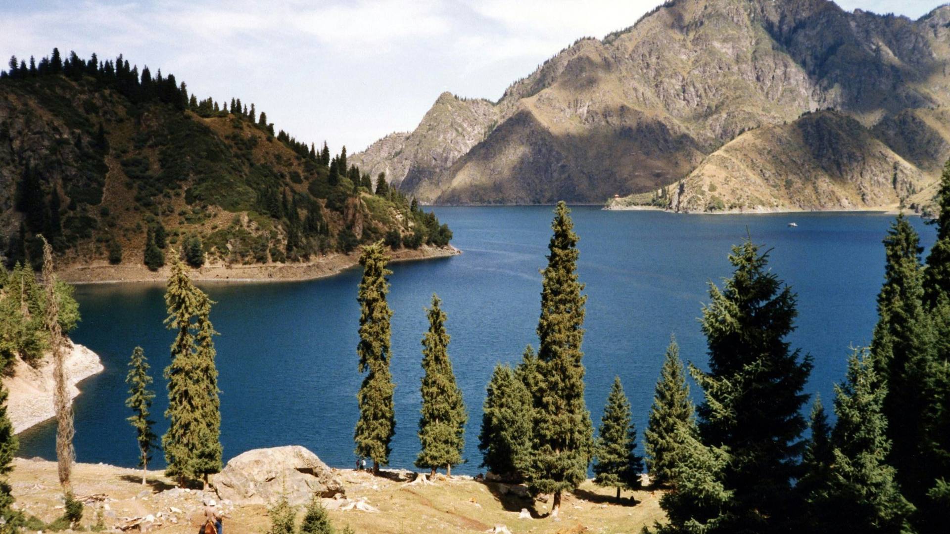 Озеро Тяньчи. Синьцзян-Уйгурский автономный район