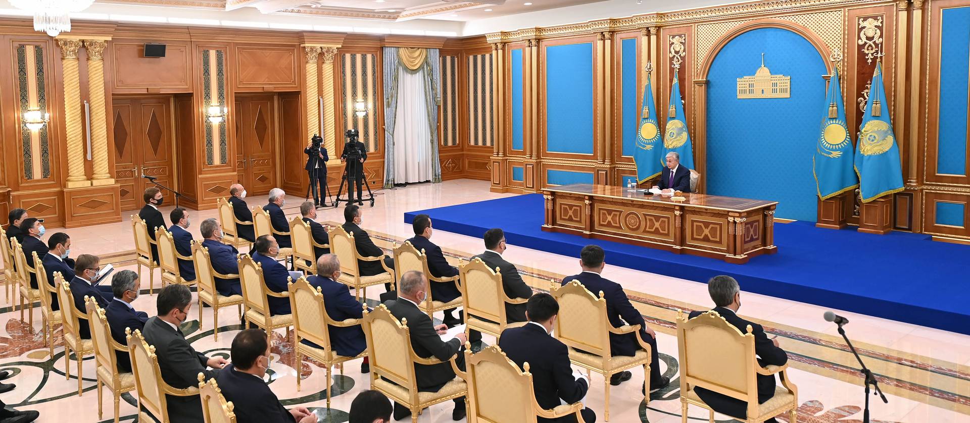 Встреча президента Казахстана Касым-Жомарта Токаева с представителями крупного бизнеса