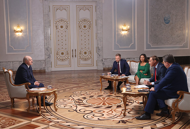 Интервью Александра Лукашенко представителям ведущих российских СМИ