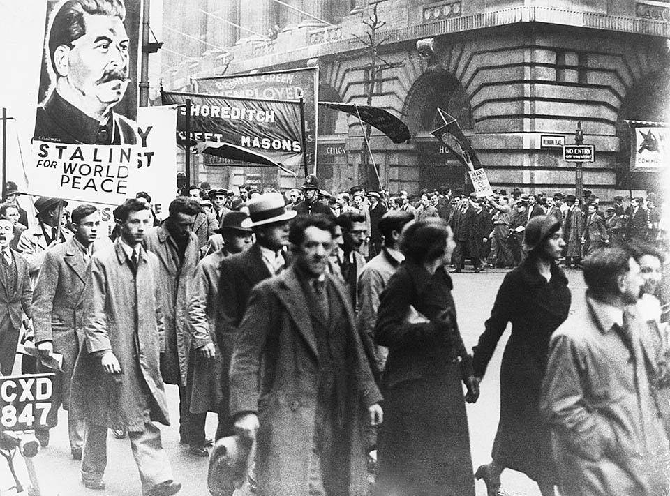 Шествие коммунистов по улицам Лондона. 1 мая 1936 г.