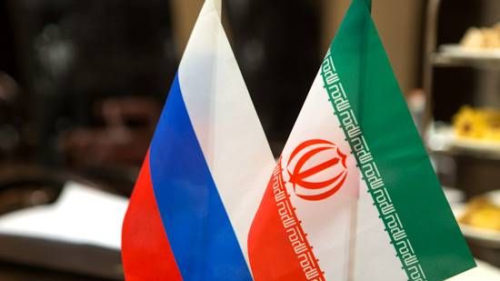 Флаги России и Ирана