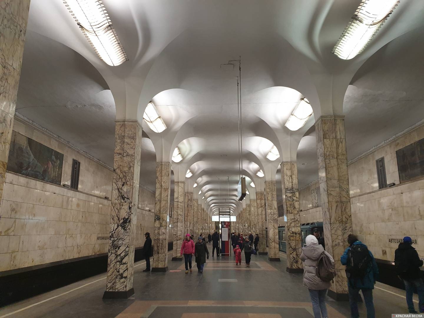 станция метро Автозаводская. Москва.