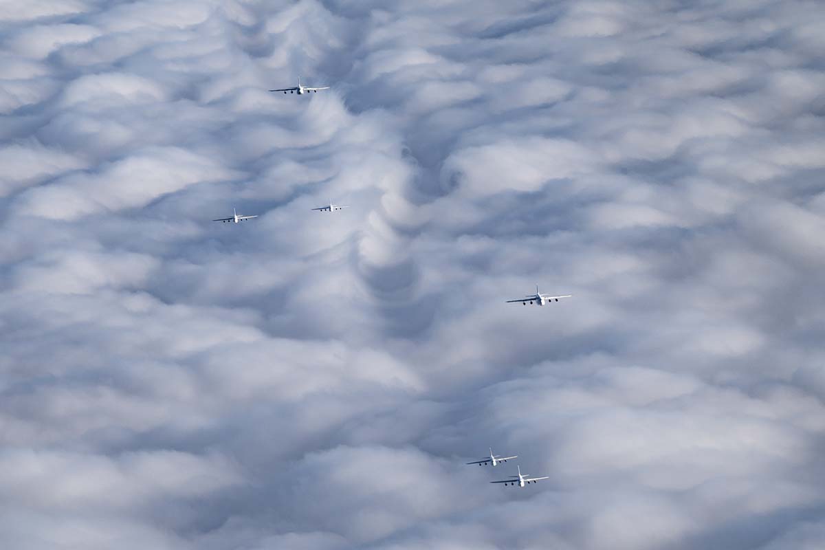 Шесть Ан-124 «Руслан» в небе