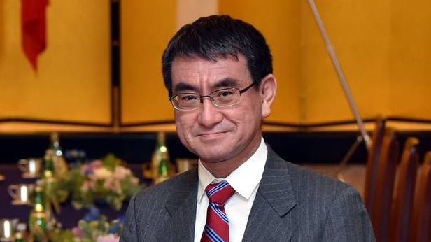 Япония. Министр иностранных дел Таро Кано